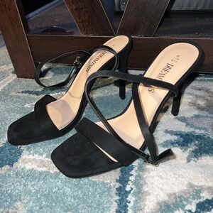Dream Pairs Elegant Black Heels